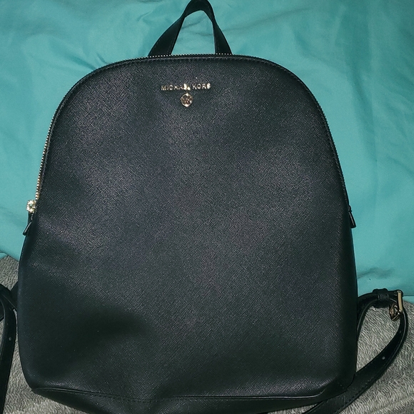 "Michael Kors" Cindy Large Saffiano Leather Backpack - Picture 1 of 5